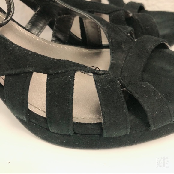 Fergie Suede Strappy Mary Jane Pumps in Black, Size 10 EXCELLENT! - Picture 8 of 14